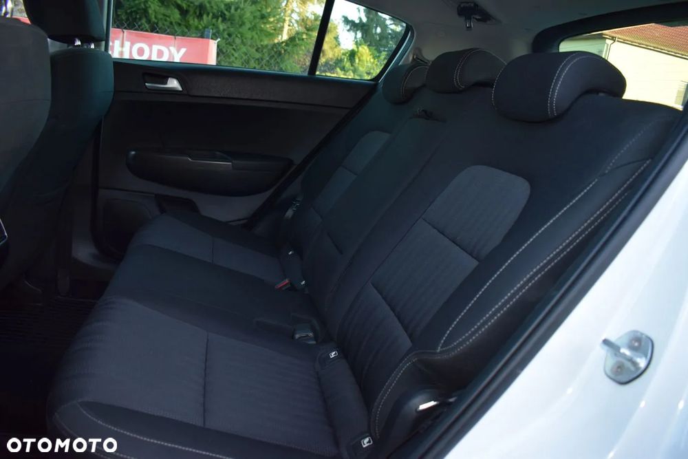 Kia Sportage 1.6 GDI L Business Line Plus 2WD - 11