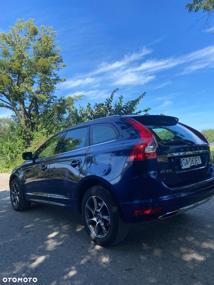 Volvo XC 60 D4 Drive-E Ocean Race - 16