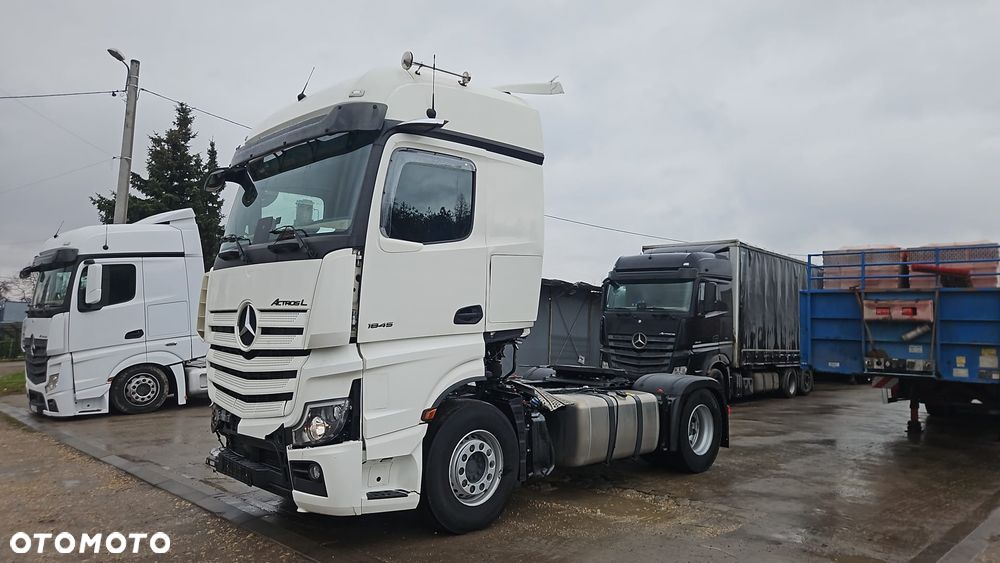Mercedes-Benz Actros 1845