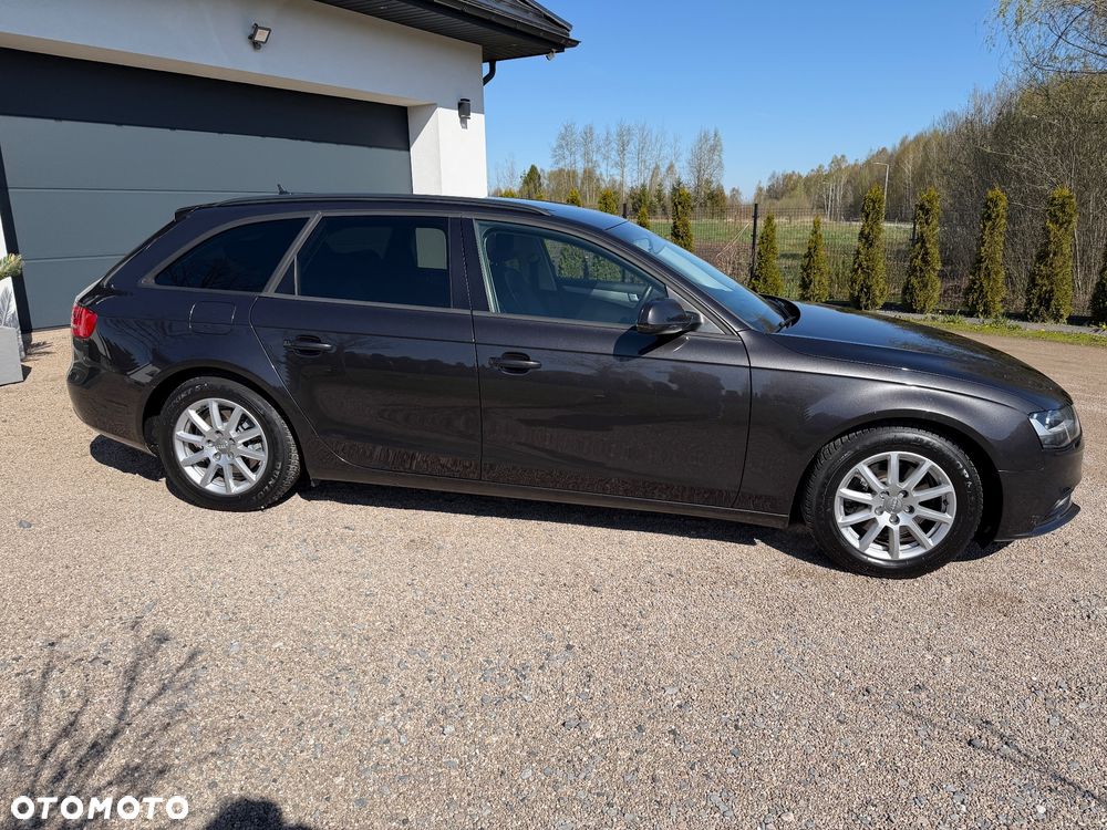 Audi A4 Avant 2.0 TDI ultra DPF Attraction - 14