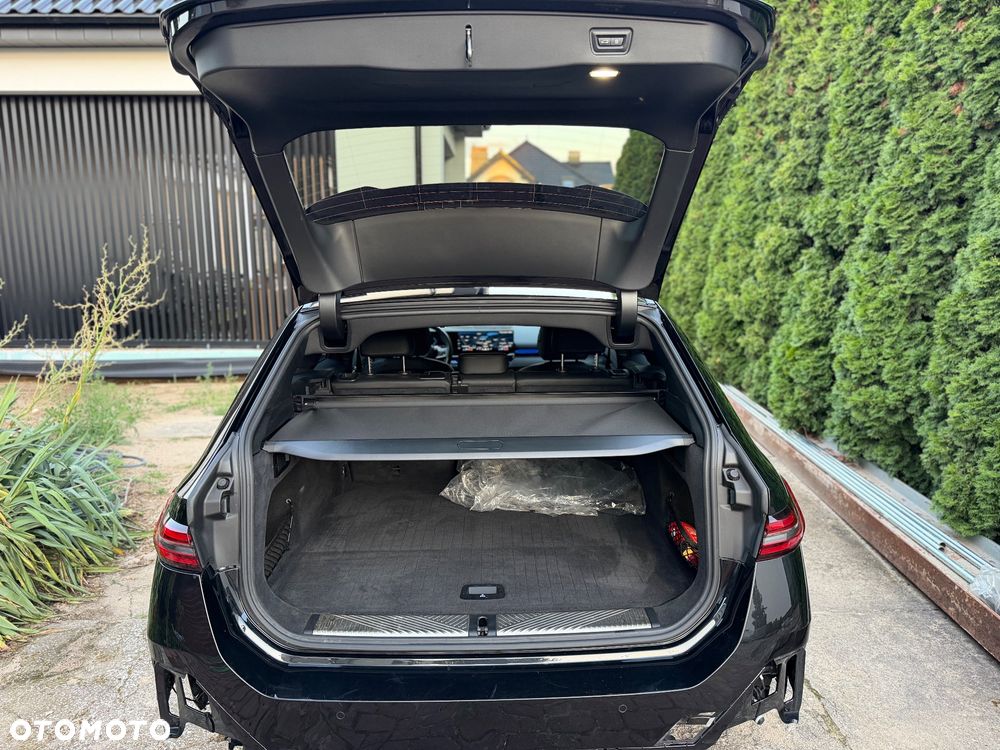 BMW Seria 5 520d xDrive mHEV M Sport - 21
