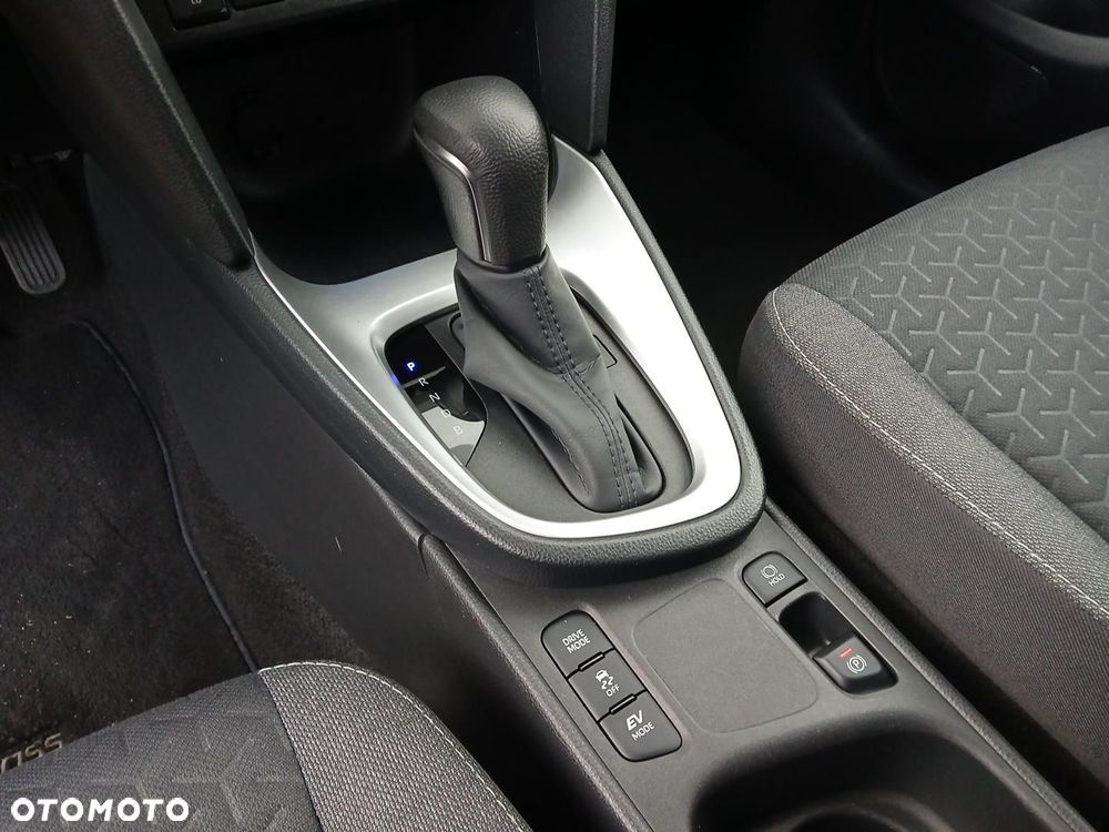 Toyota Yaris Cross Hybrid 1.5 Comfort - 36