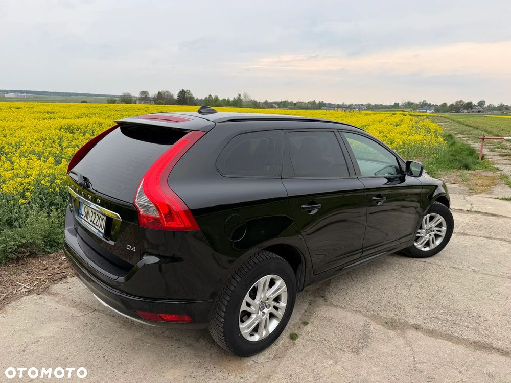 Volvo XC 60 D4 Momentum - 3