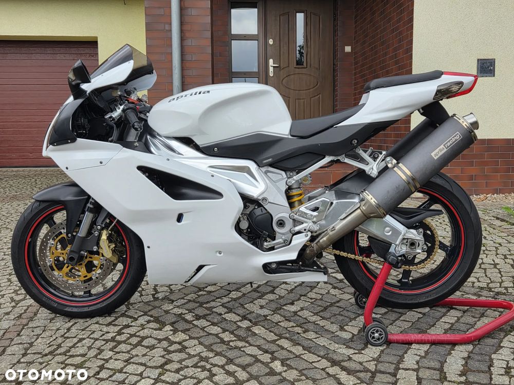 Aprilia RSV - 7
