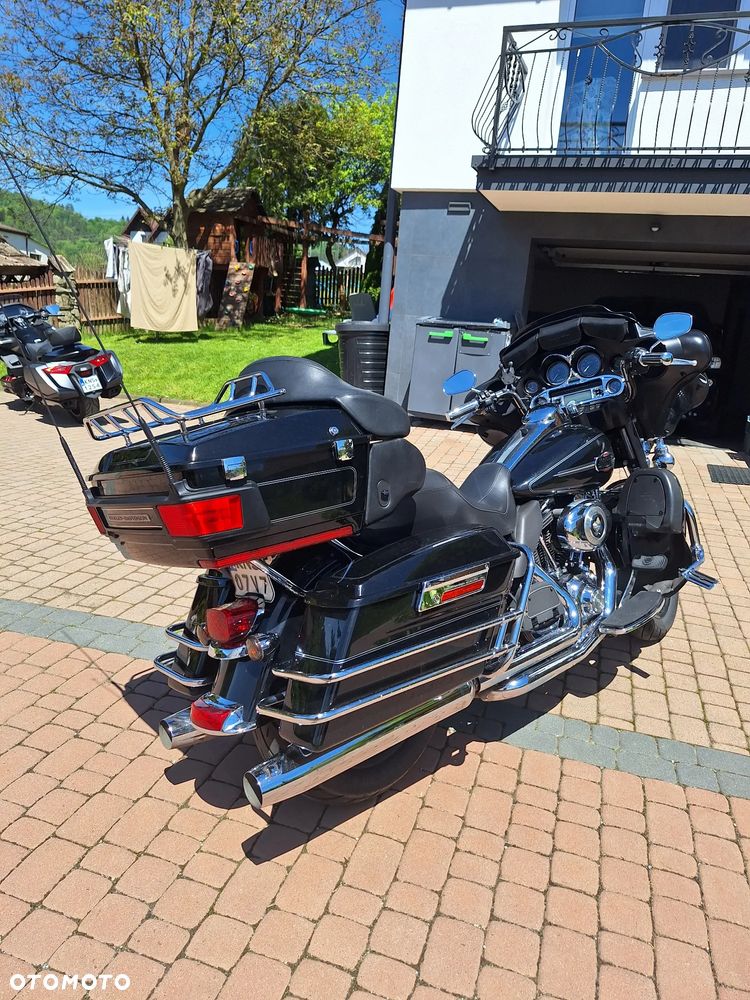 Harley-Davidson FLHTCU Ultra - 2