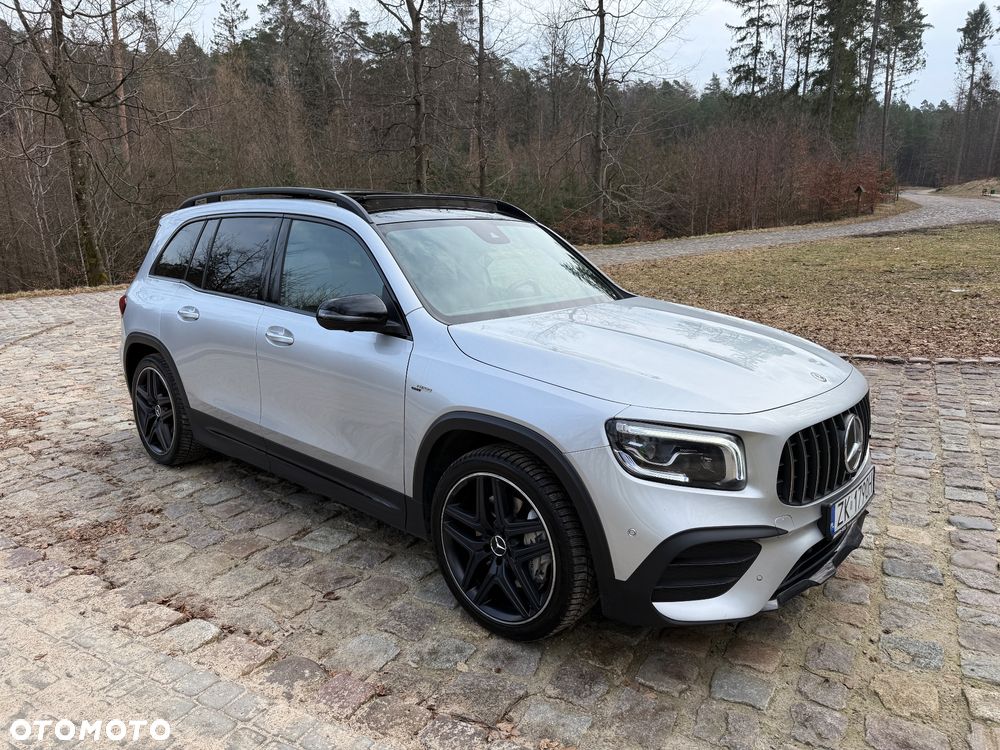 Mercedes-Benz GLB - 2