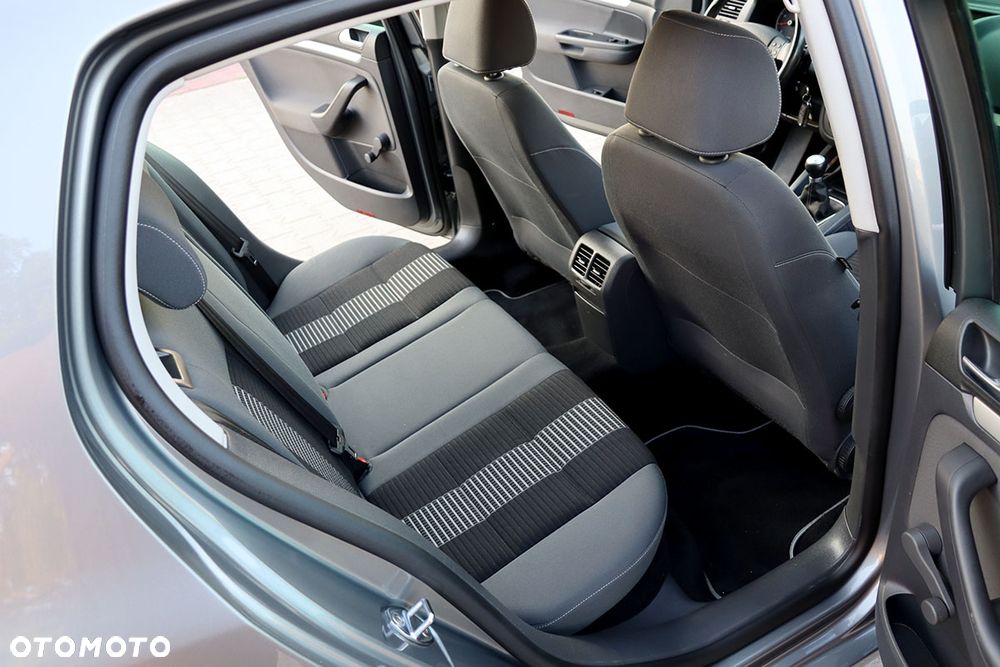 Volkswagen Golf 1.4 TSI United - 27