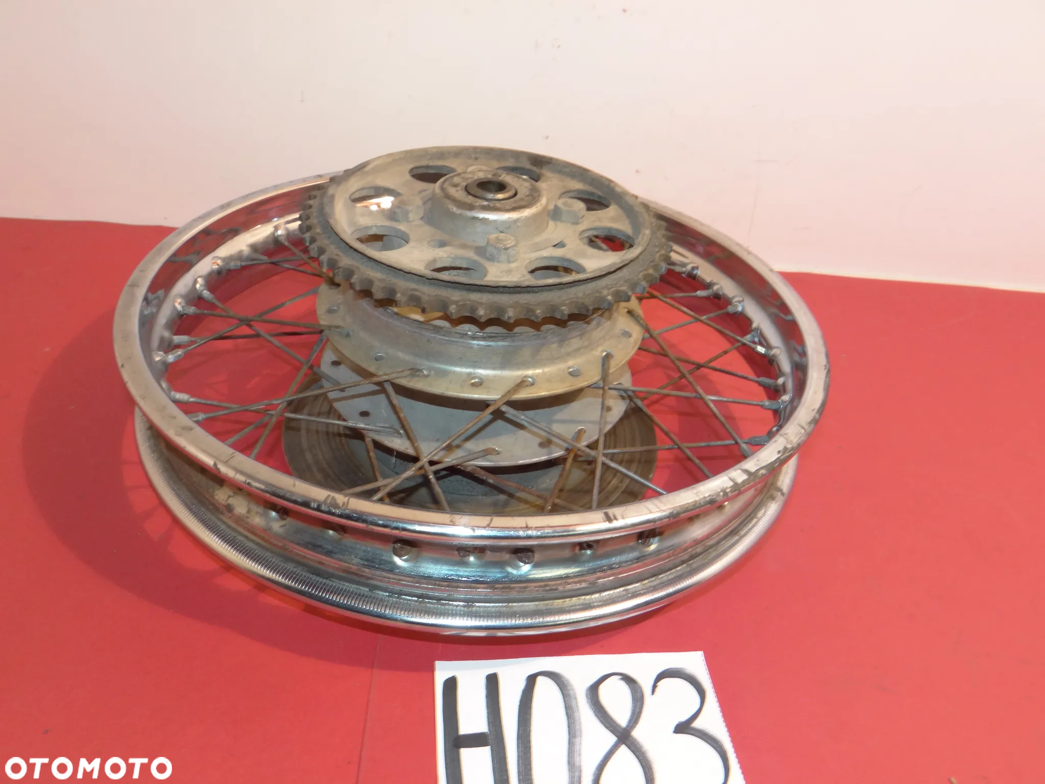 HONDA CB 750 FOUR SUPER SPORT FELGA KOŁO TYŁ TARCZA ZABIERAK ZĘBATKA  H083 - 19