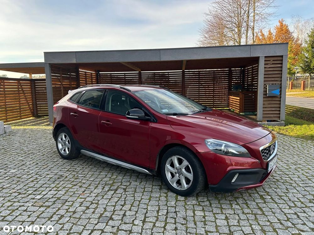 Volvo V40 Cross Country - 4