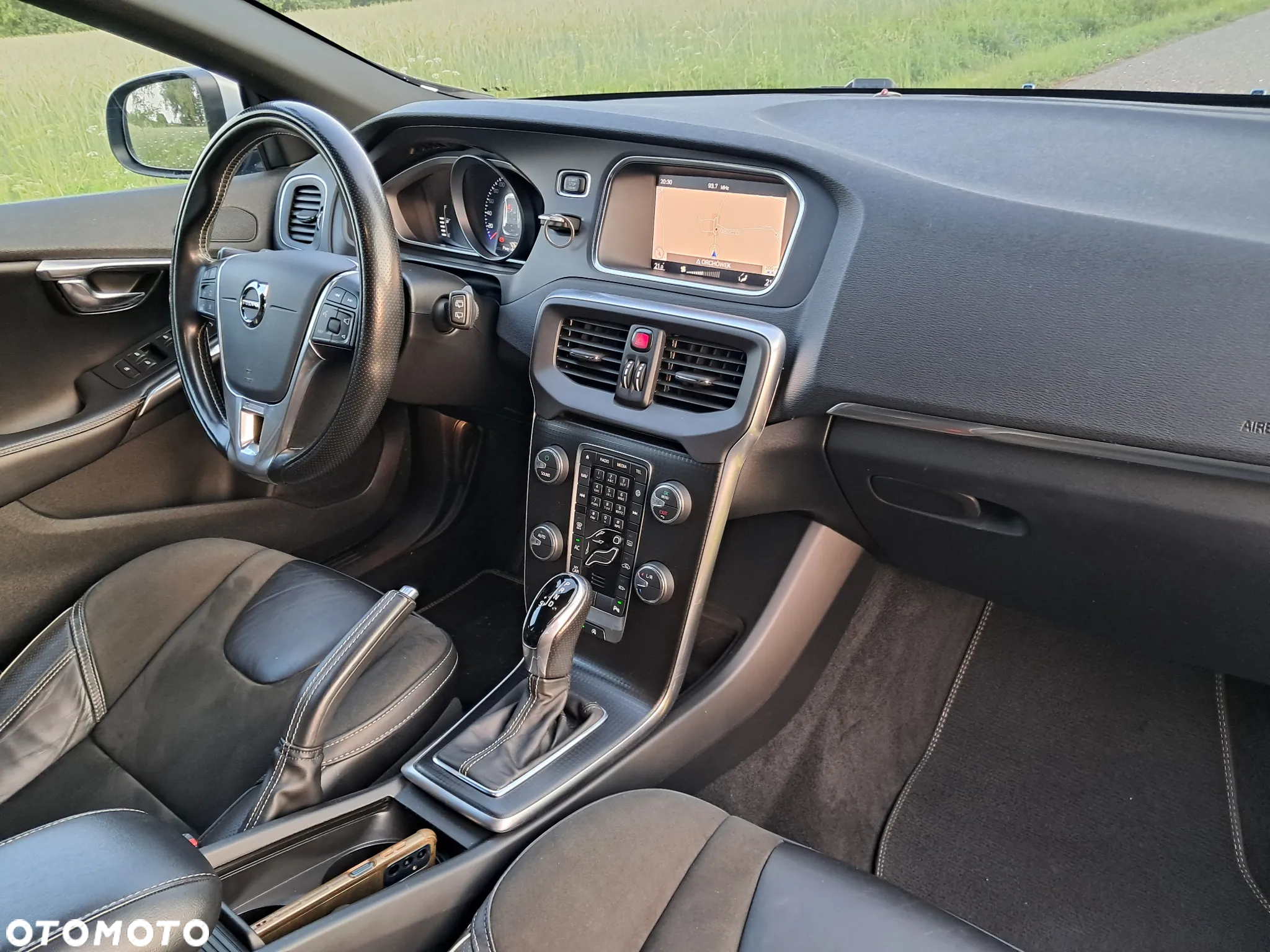 Volvo V40 D2 Geartronic RDesign - 16