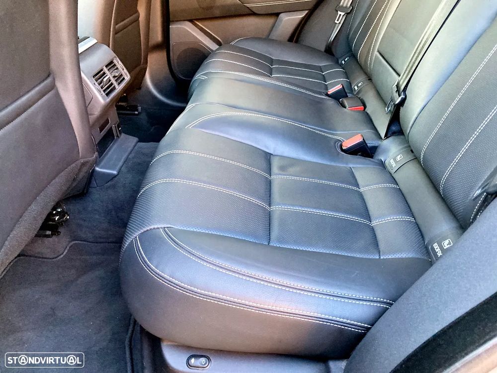 Land Rover Range Rover Velar 2.0 P400e AWD R-Dynamic SE - 28