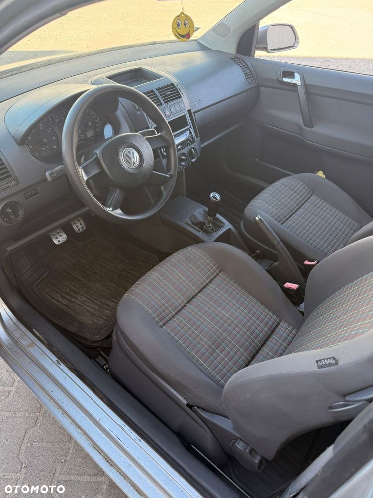 Volkswagen Polo - 5