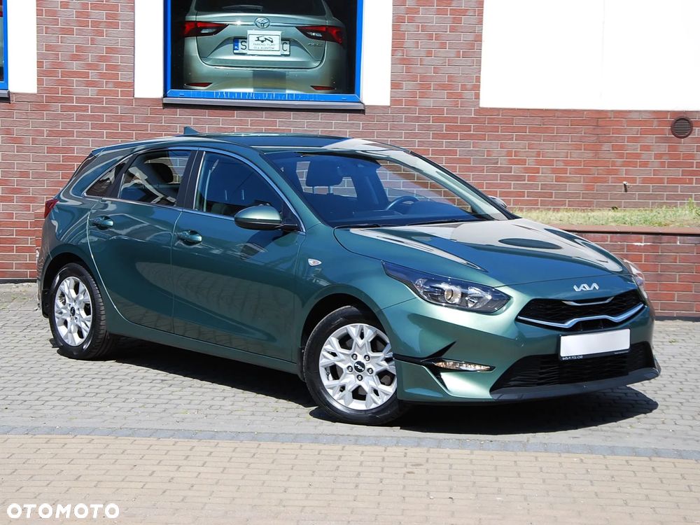 Kia Ceed - 16