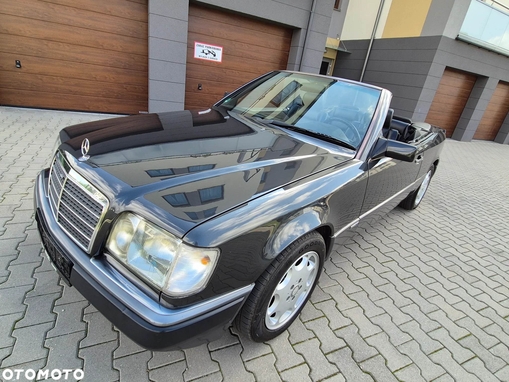 Mercedes-Benz W124 (1984-1993) - 32
