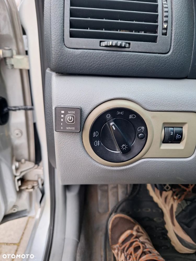 Skoda Octavia 1.6 Generation I - 17