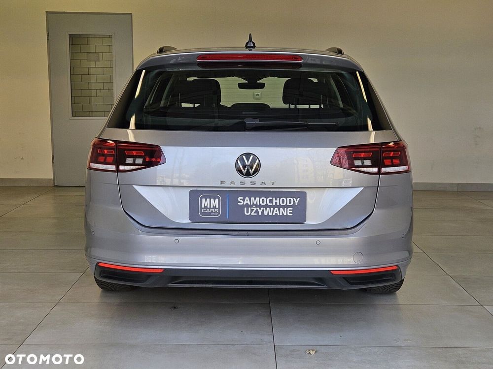 Volkswagen Passat - 5