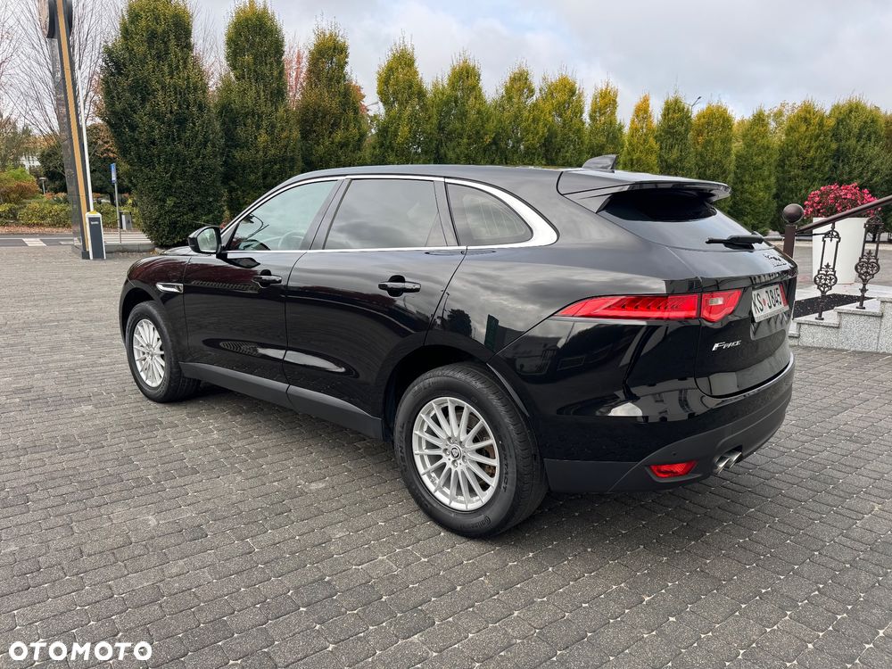 Jaguar F-Pace 20d AWD R-Sport - 12