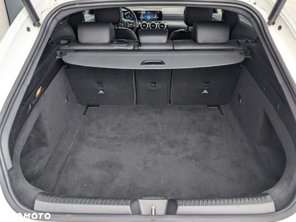 Mercedes-Benz CLA - 30
