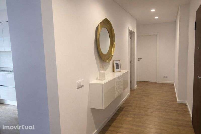 Apartamento T2 Luxuoso no Centro de Fátima - Grande imagem: 3/12
