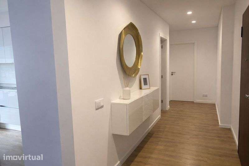 Apartamento T2 Luxuoso no Centro de Fátima - Grande imagem: 3/12