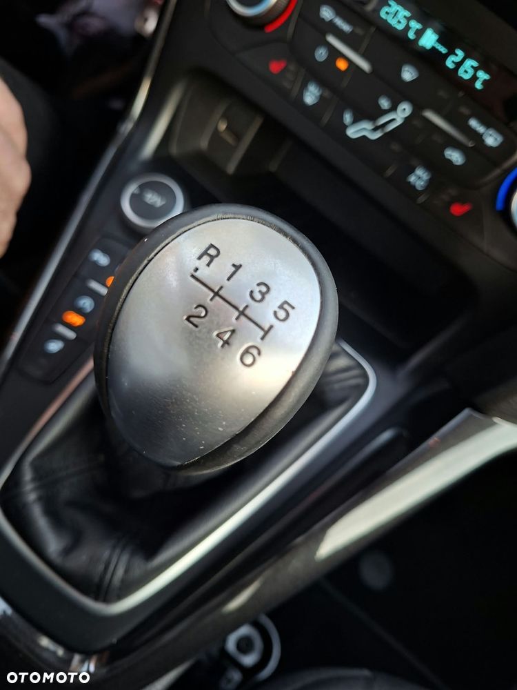 Ford Focus - 24