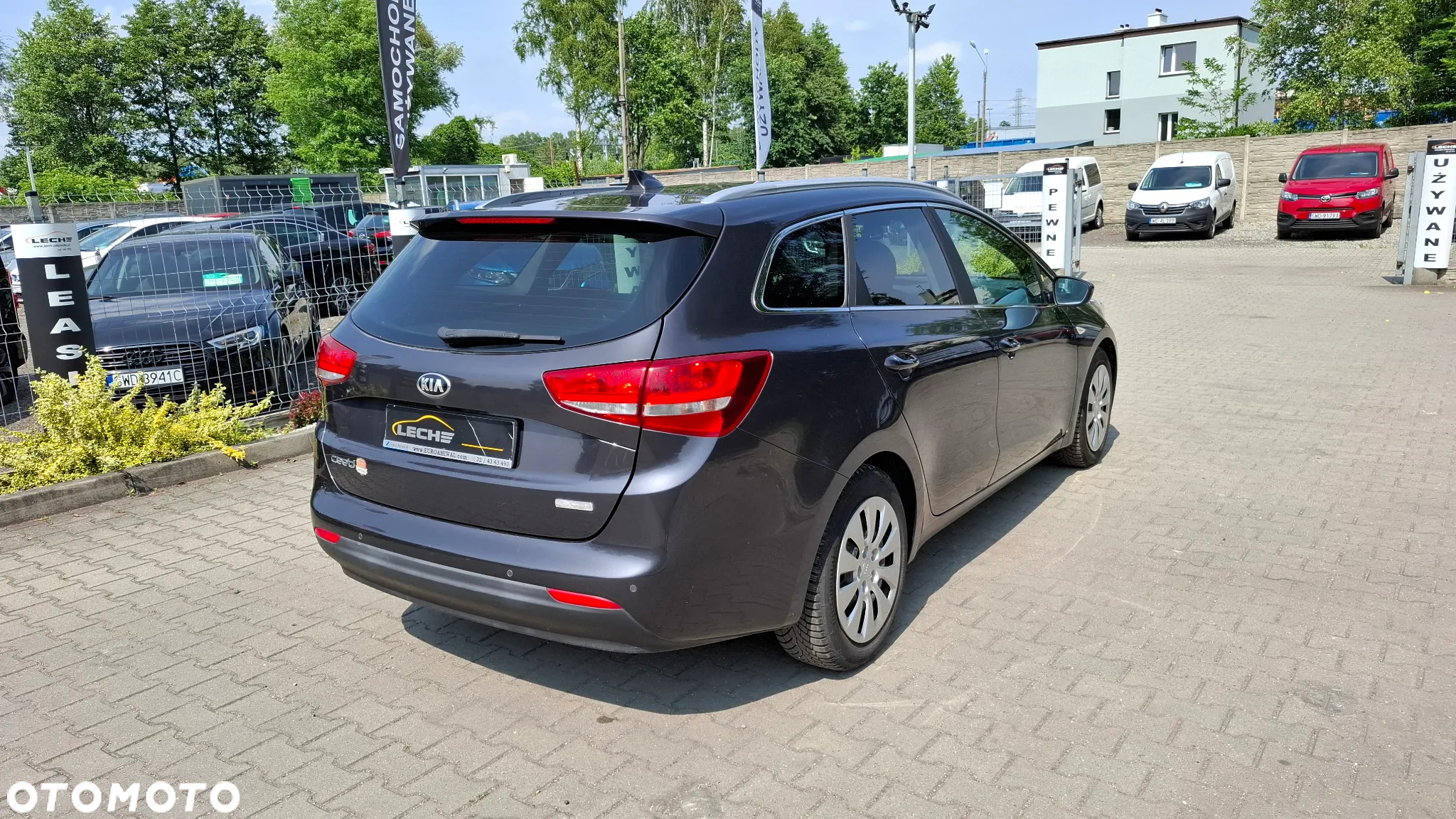 Kia Ceed - 28