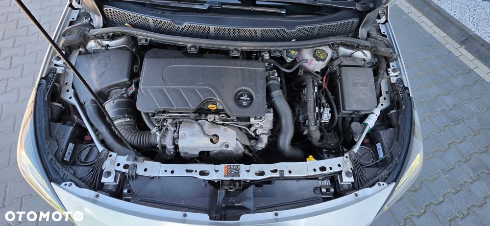 Opel Astra 1.6 CDTI Dynamic S&S - 22