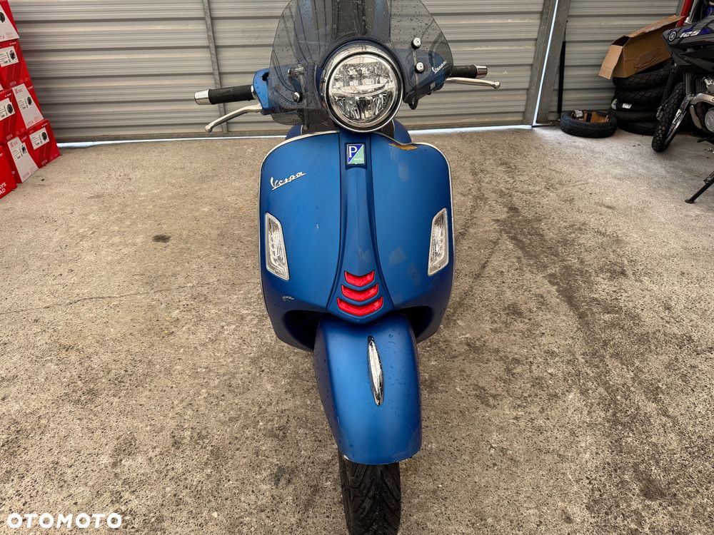 Vespa GTS - 13