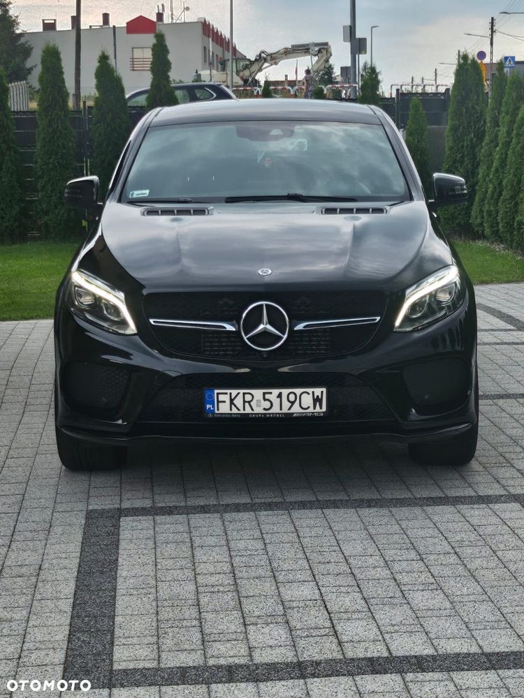 Mercedes-Benz GLE - 23