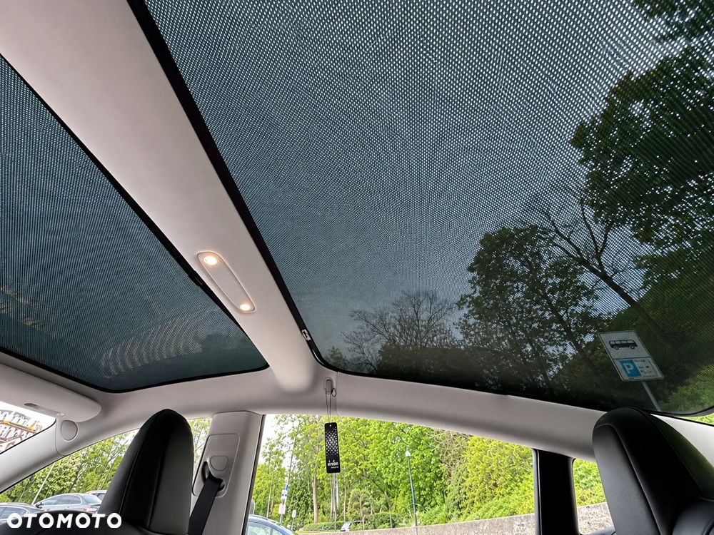 Tesla Model 3 Premium Langstreckenbatterie AWD Dual Motor - 12