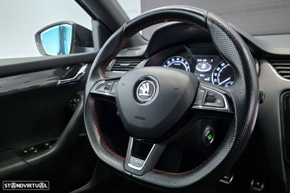 Skoda Octavia Break 2.0 TDI RS DSG - 19
