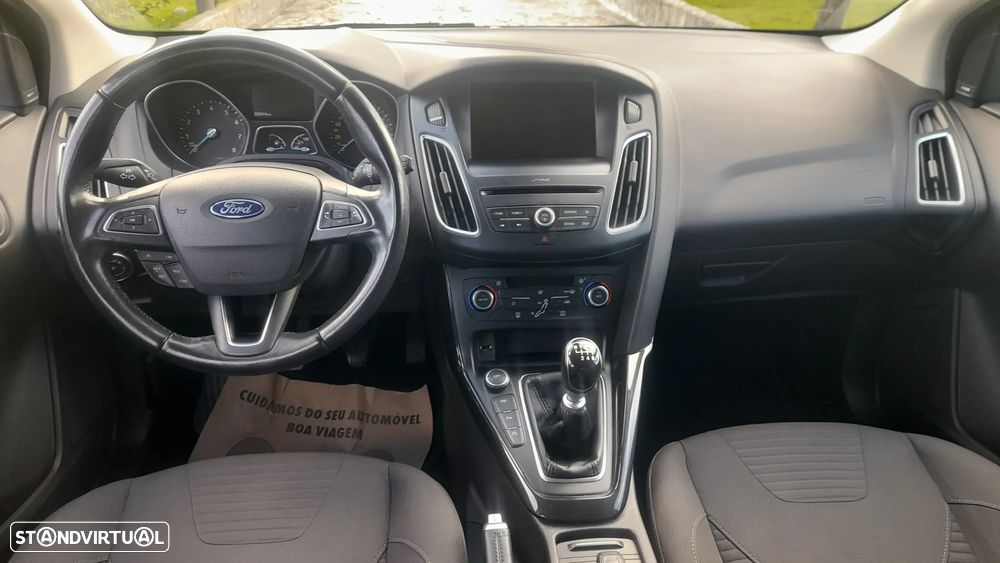 Ford Focus SW 1.0 SCTi Titanium - 22