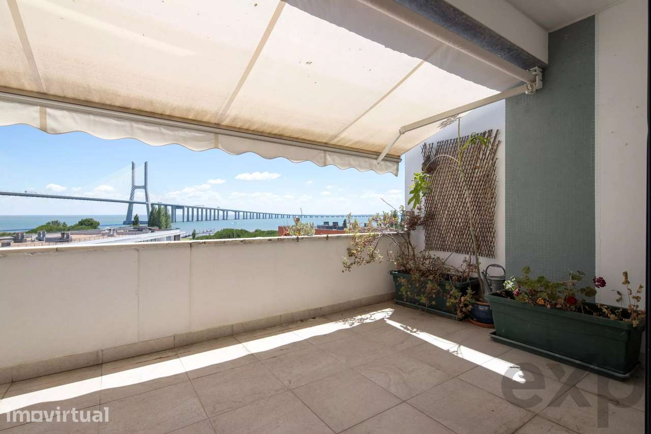 T4 Duplex Penthouse Frente Rio | Parque das Nações - EXPO Norte - Grande imagem: 2/26