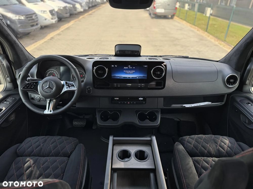 Mercedes-Benz Sprinter - 8
