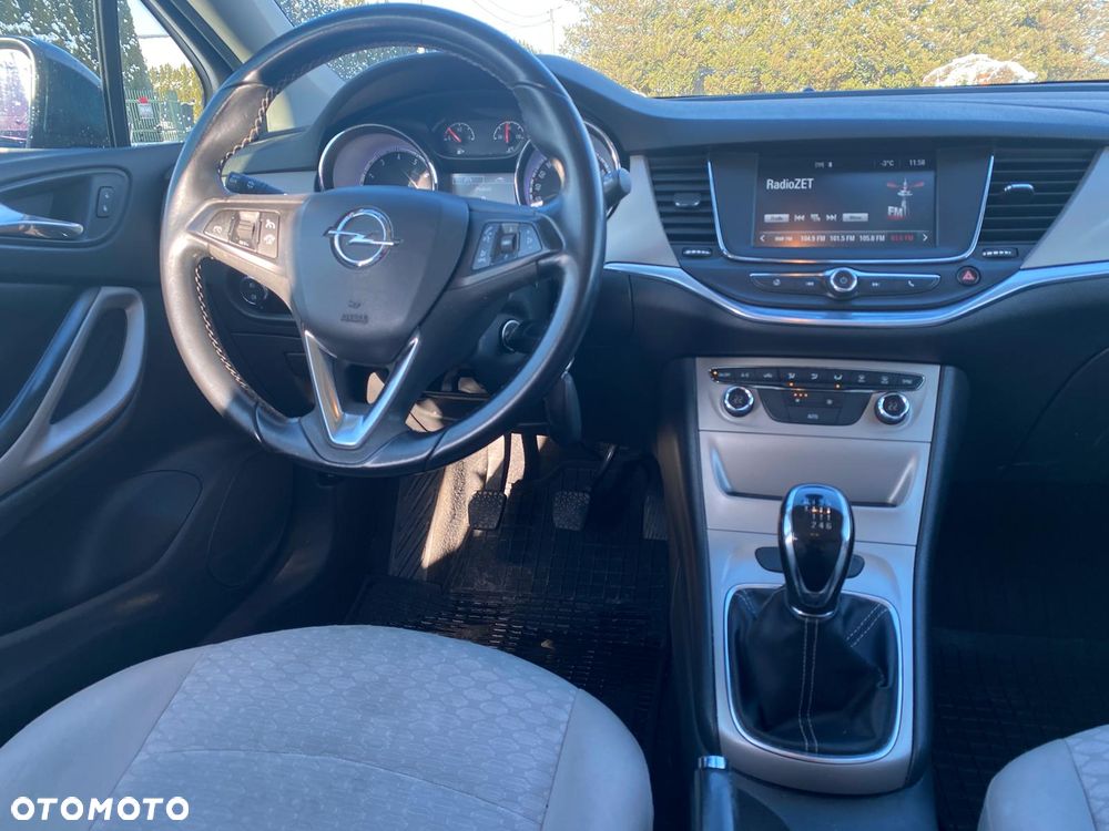 Opel Astra 1.4 T GPF Dynamic S&S - 24