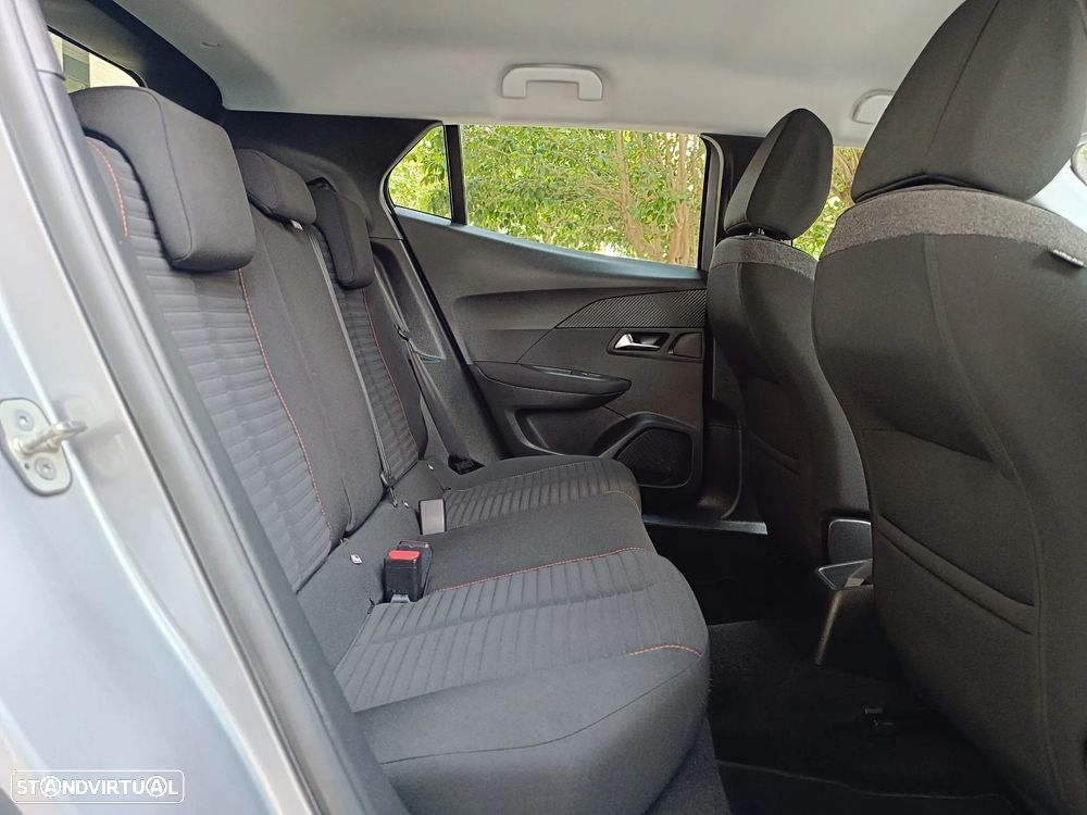 Peugeot 2008 1.2 PureTech Active — fotografia 31