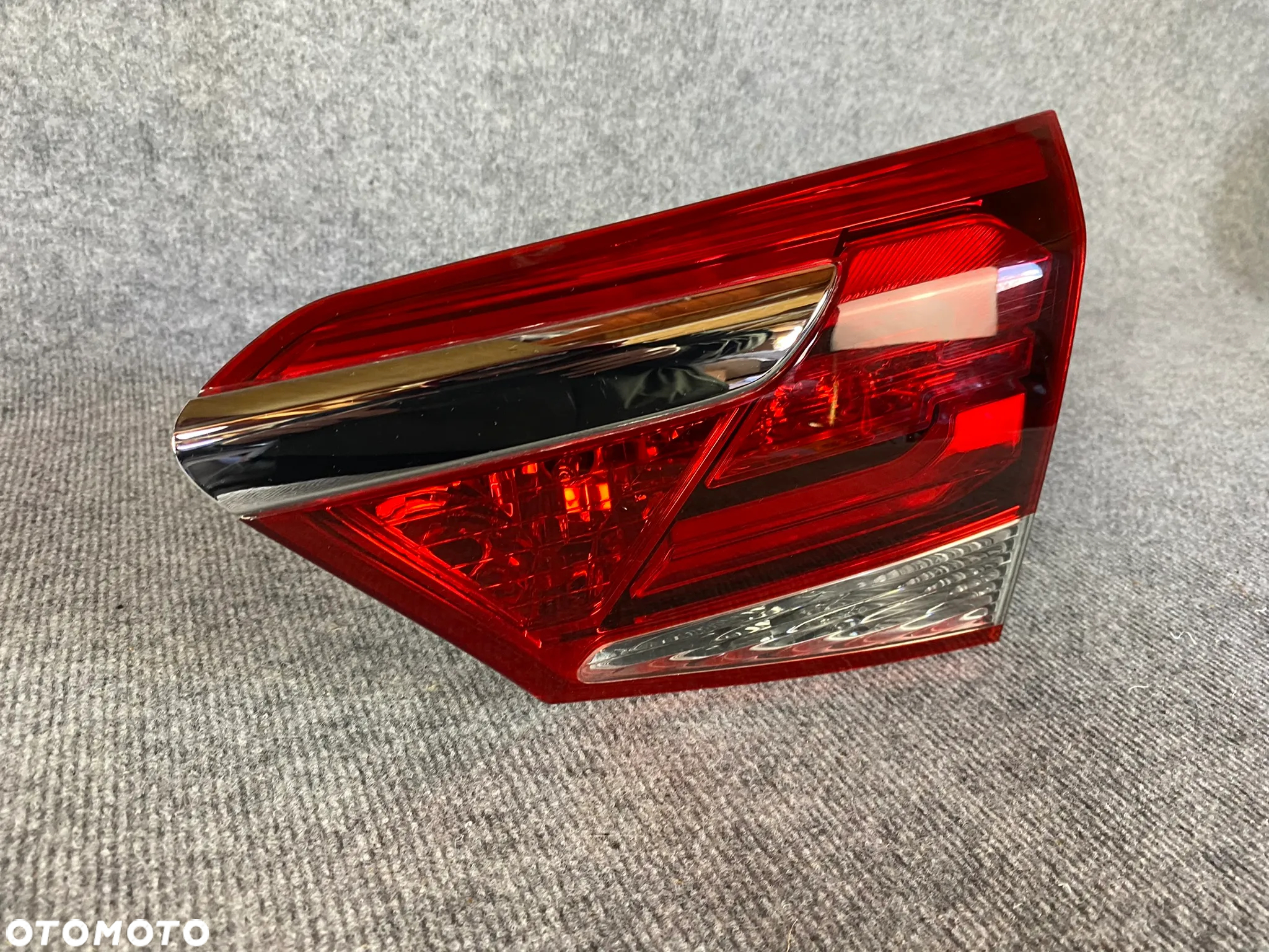 LAMPY TYLNE TYŁ L+P NA KLAPE - HYUNDAI I40 I KOMBI LIFT 14-18 - 18