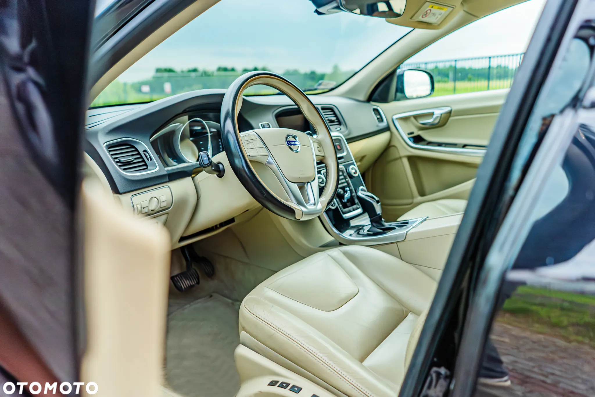 Volvo V60 Cross Country D4 AWD Summum - 14