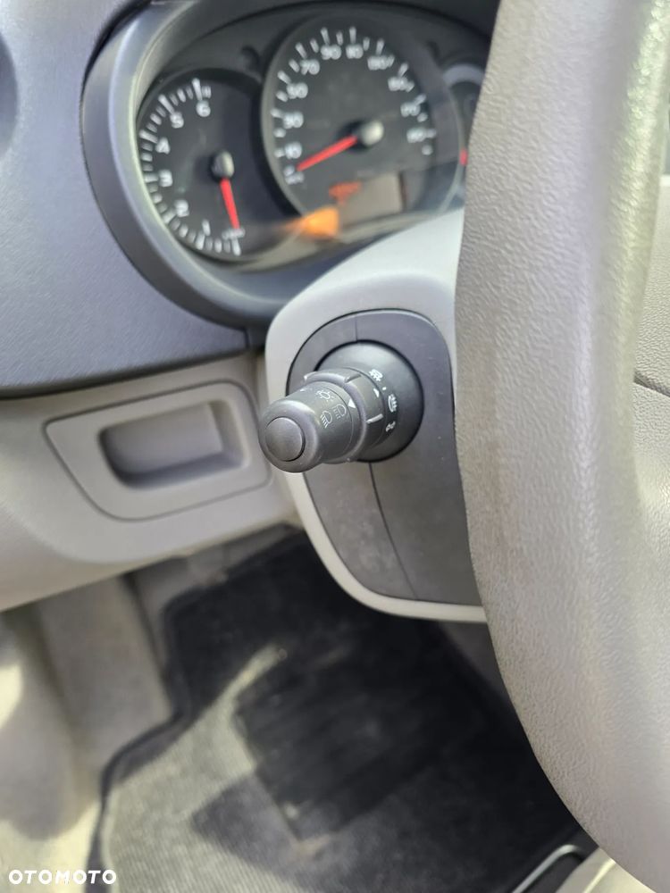 Renault Kangoo 1.6 8V Helios - 14