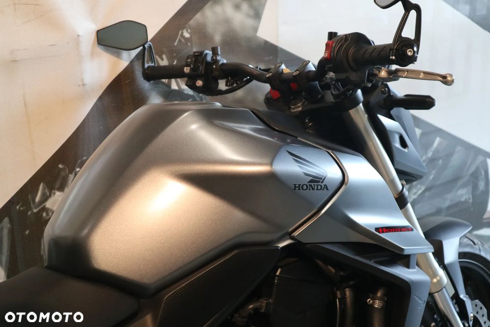 Honda Hornet - 19