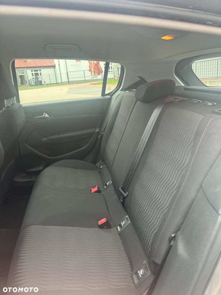 Peugeot 308 2016 photo 3