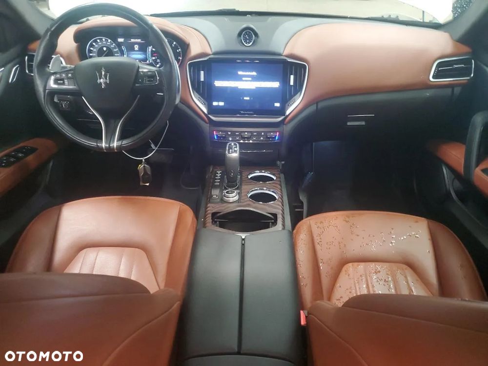 Maserati Ghibli Modena - 8