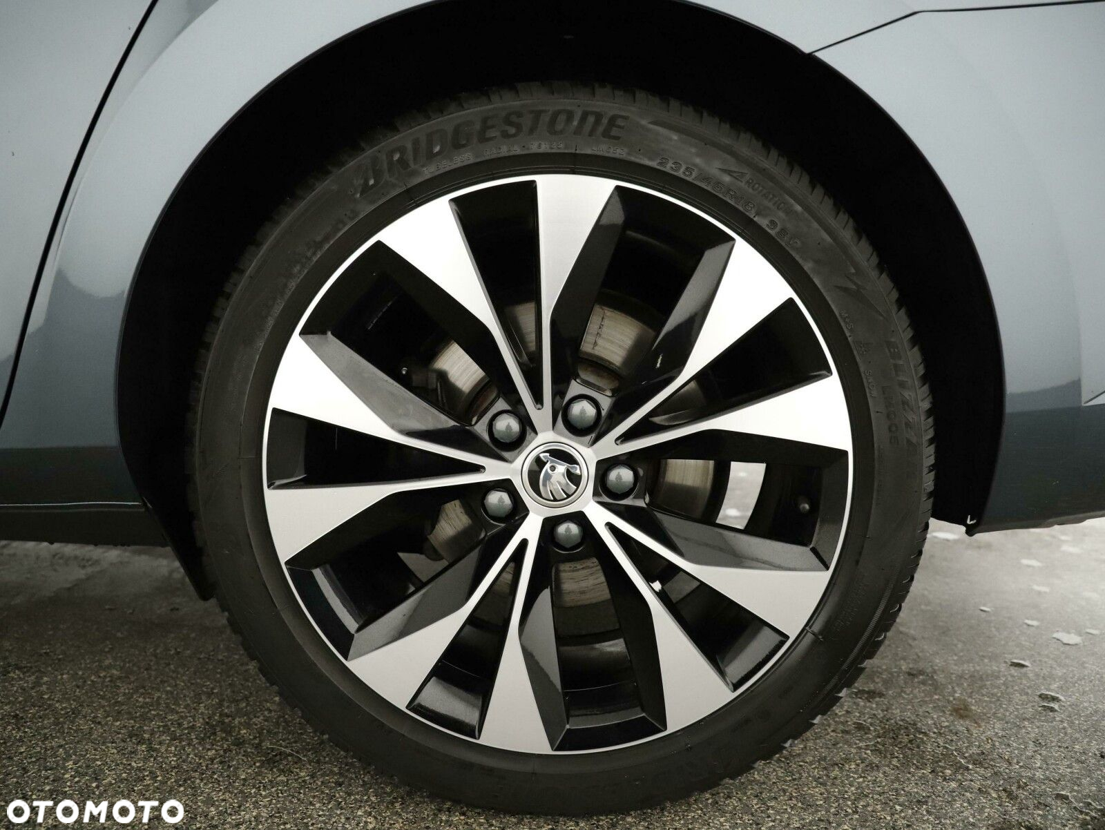 Skoda Superb 2.0 TDI SCR 4x4 L&K DSG - 11