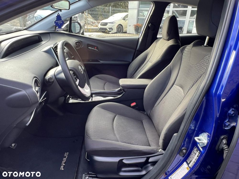 Toyota Prius Hybrid - 13