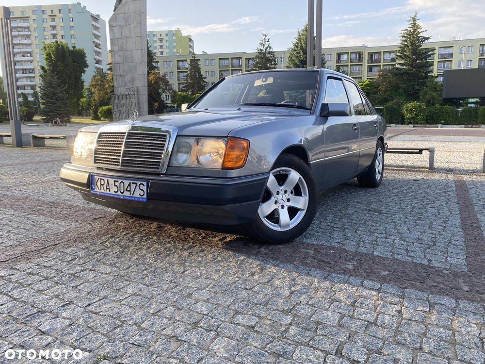 Mercedes-Benz W124 (1984-1993) - 1
