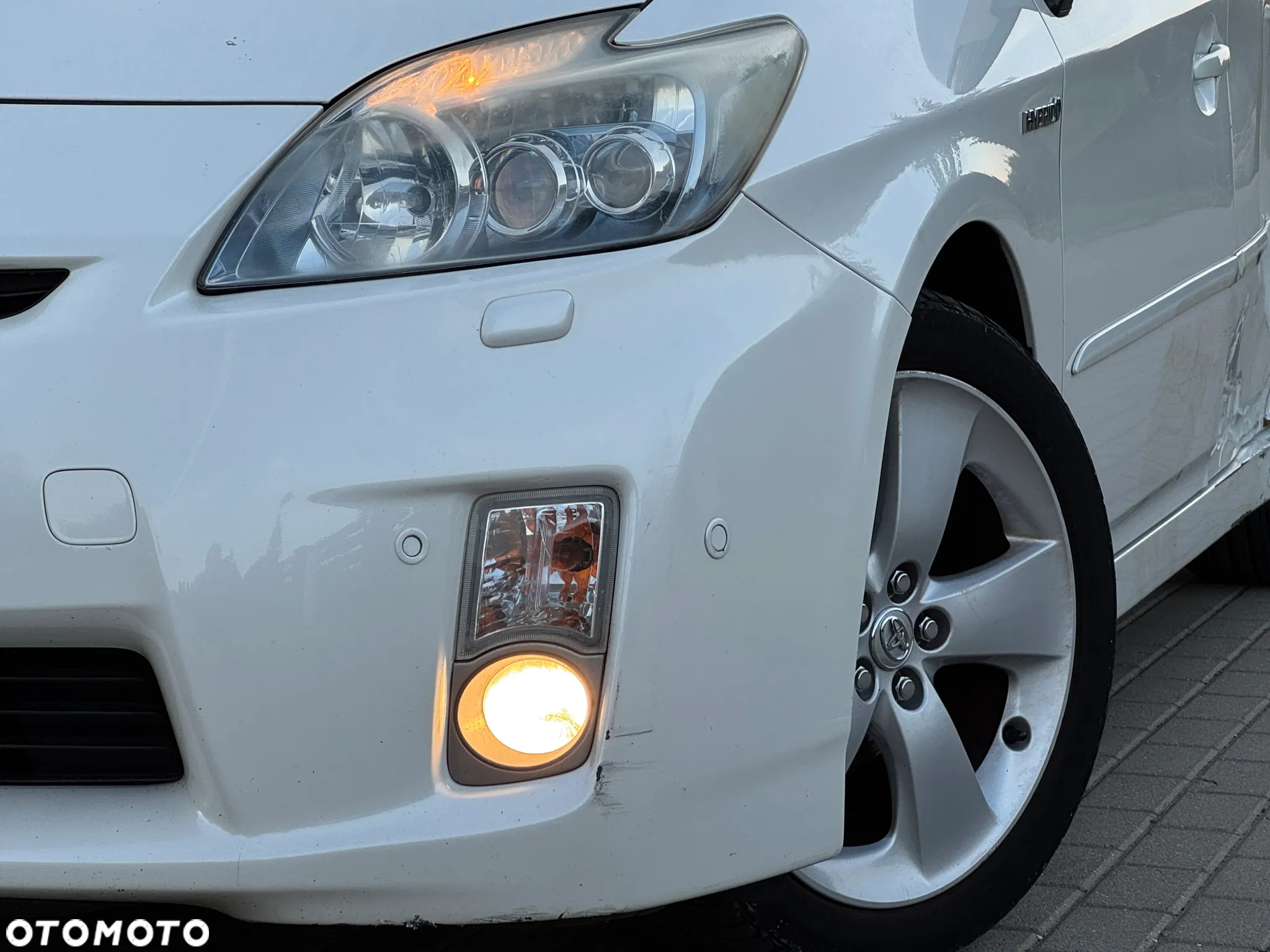 Toyota Prius 1.8 HSD Sol - 25