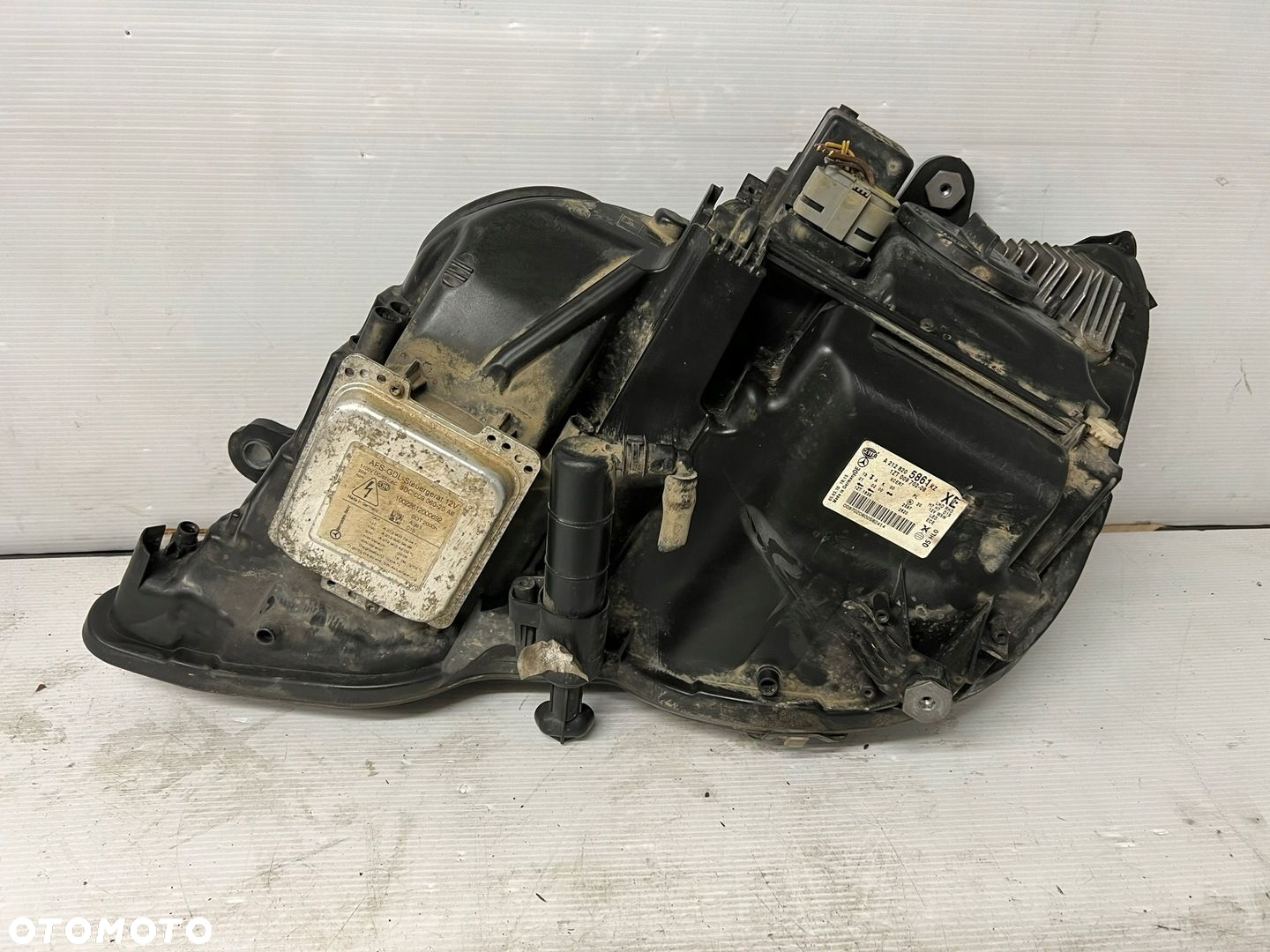 LAMPA XENON PRZÓD PRAWY MERCEDES E-KLASA W212 A2128205861 UK - 7