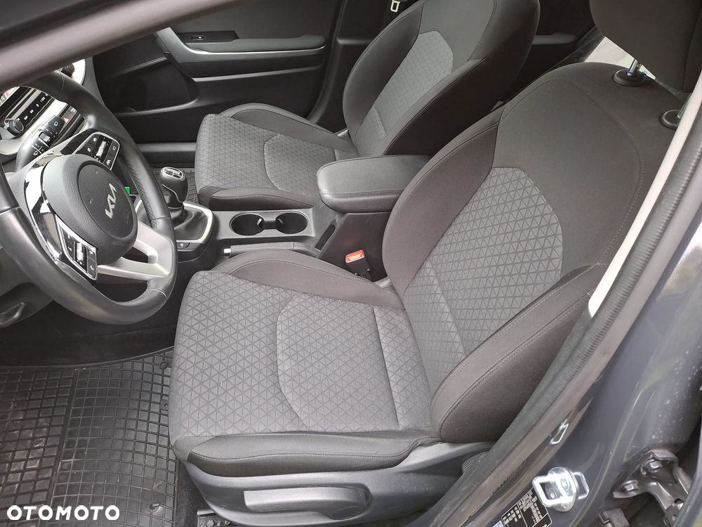 Kia Ceed 1.5 T-GDI M - 16
