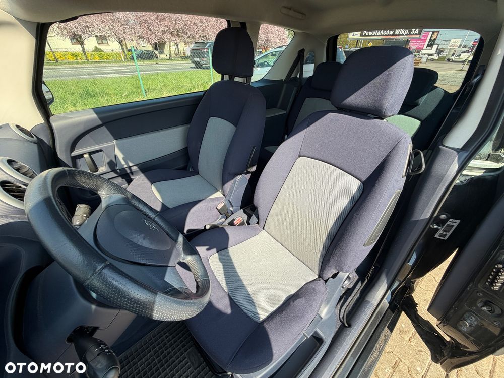 Peugeot 1007 1.4 Happy - 21