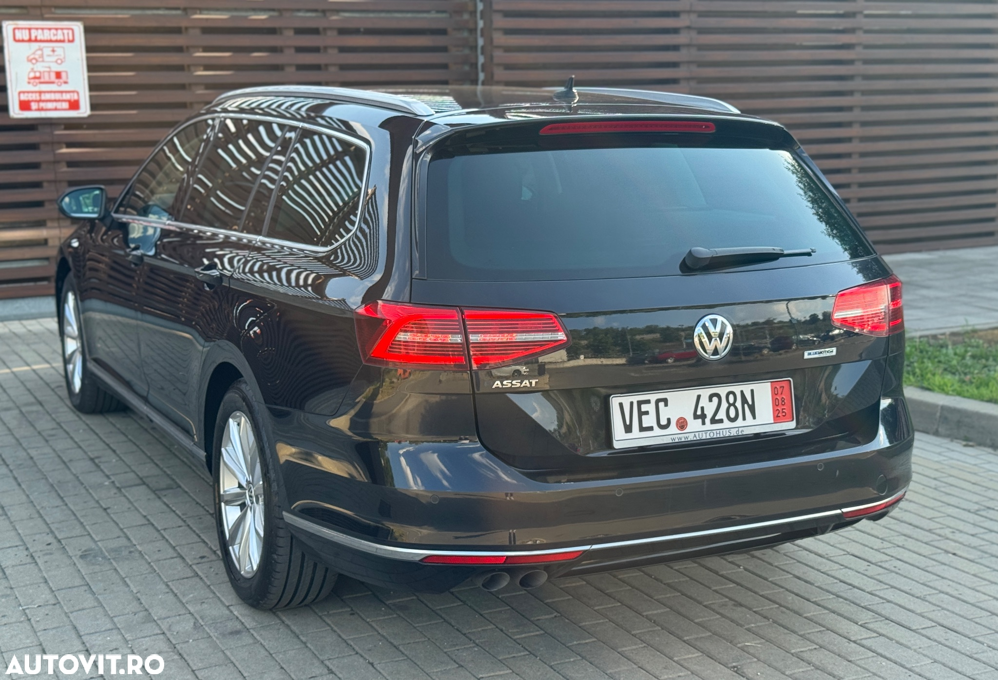 Volkswagen Passat Variant 2.0 TDI SCR DSG (BlueM. Tech) Highline - 4
